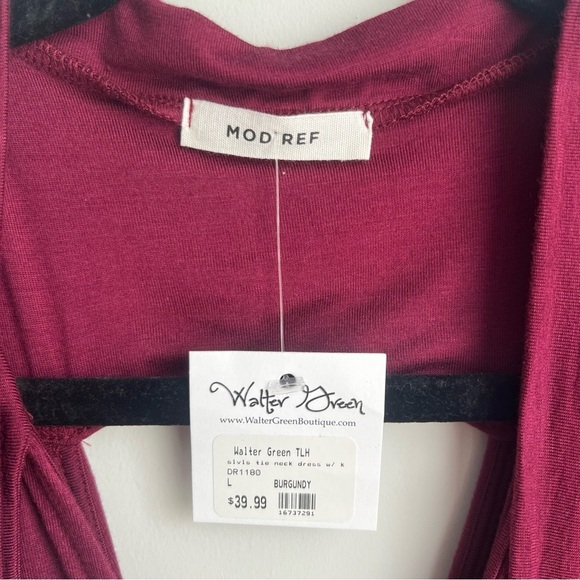 NWT Mod Ref Burgundy Dress with Tie Front & Cut Out Details - Large - Picture 4 of 12